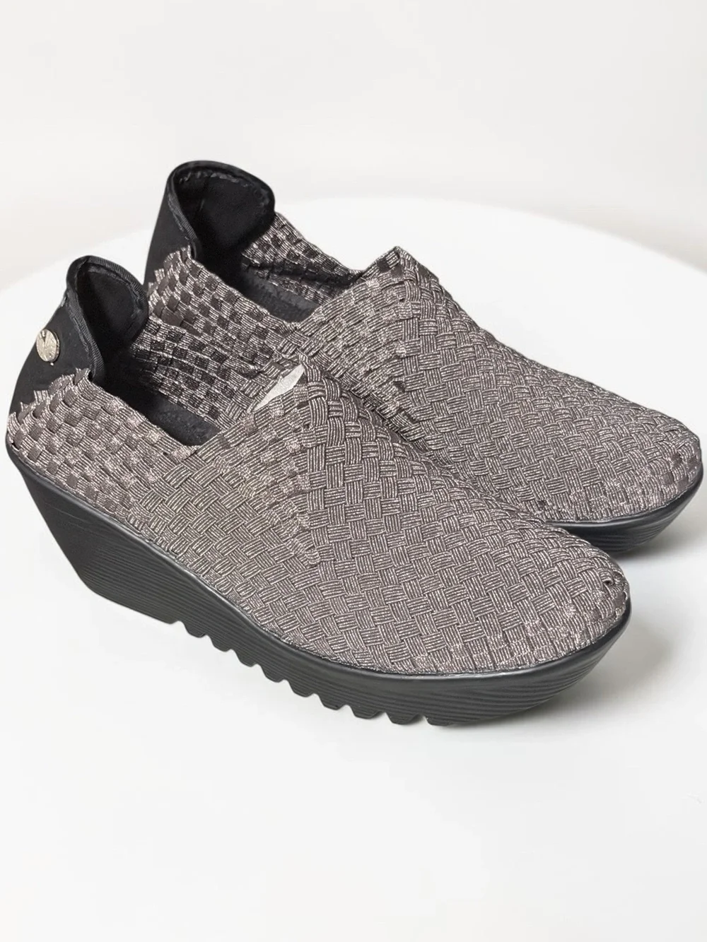 bernie mev Gem Woven Elastic Slip-On Wedge Metallic Pewter Sneakers EU38